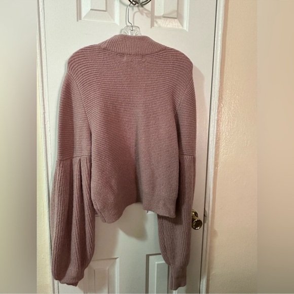 NWOT BLANKNYC Sweater - Picture 3 of 6